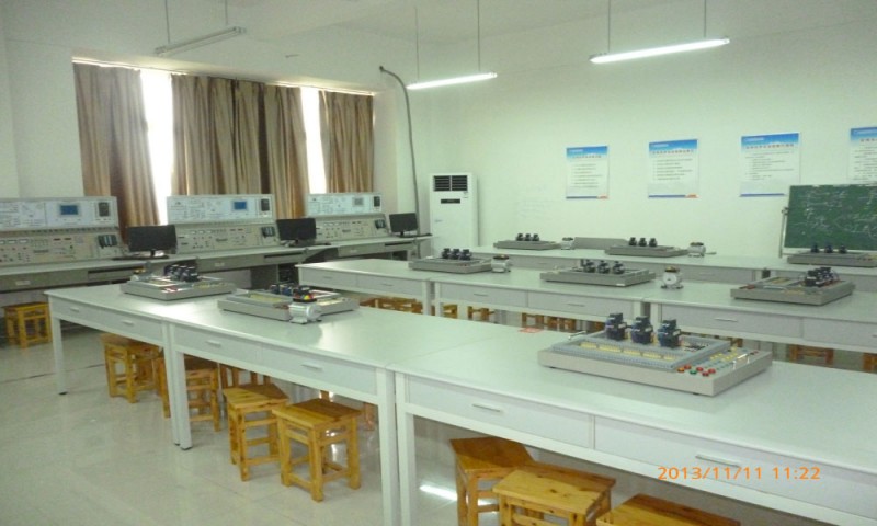 重庆能源职业学院 