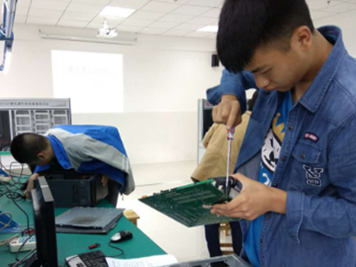 计算机应用与维修专业