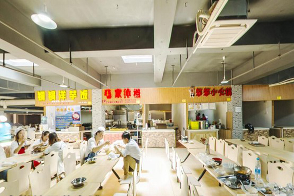 昆明市卫生学校