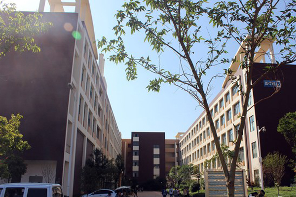 昆明市卫生学校
