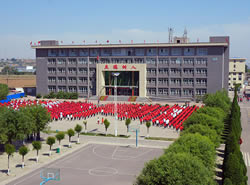 忻州市秀容中学