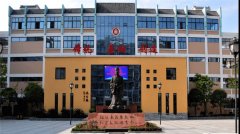 成都石室蜀都中学