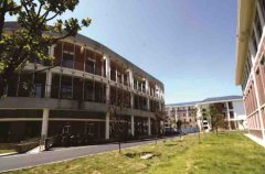 都江堰市青城山高级中学