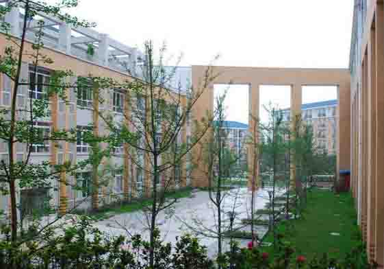 都江堰市八一聚源高级中学