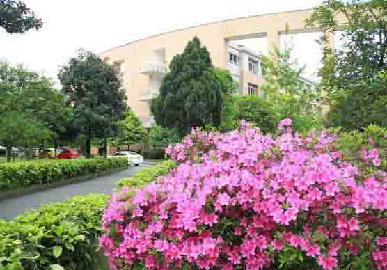 都江堰市八一聚源高级中学