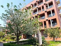 广元市树人中学