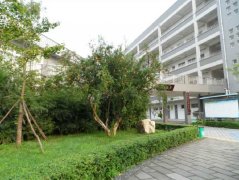 四川省德阳市第三中学