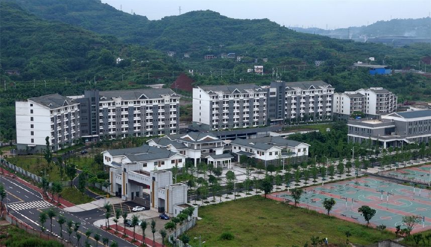 泸州老窖天府中学