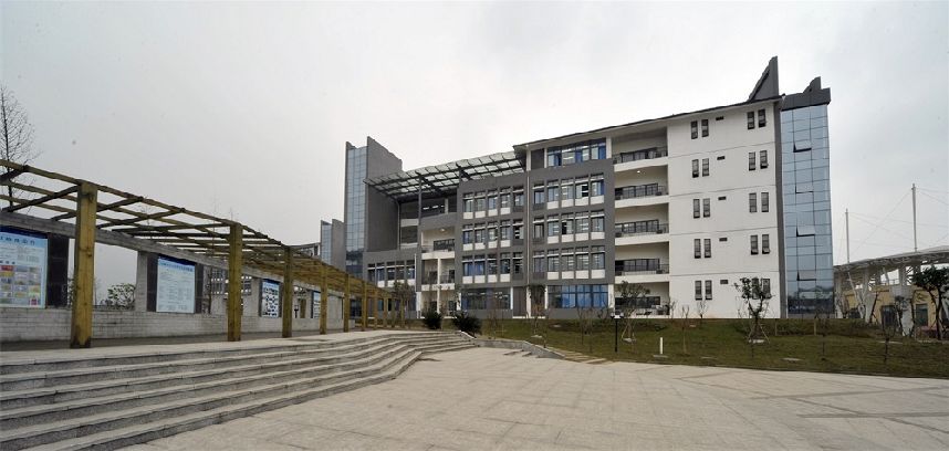 泸州老窖天府中学