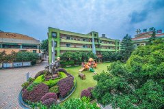 眉山育英实验学校