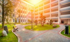 攀枝花市成都外国语学校