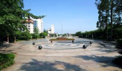 四川省成都市郫都区第二中学