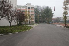 四川师范大学附属中学