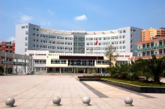 四川省简阳中学