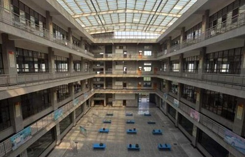 贺州技工学校