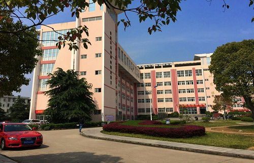 福建电子工业学校