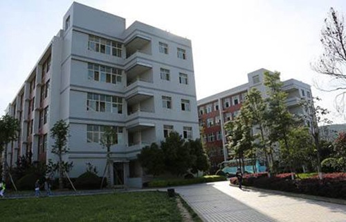 莱阳经贸职工中等专业学校