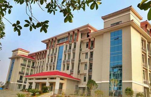 龙口高级职业学校