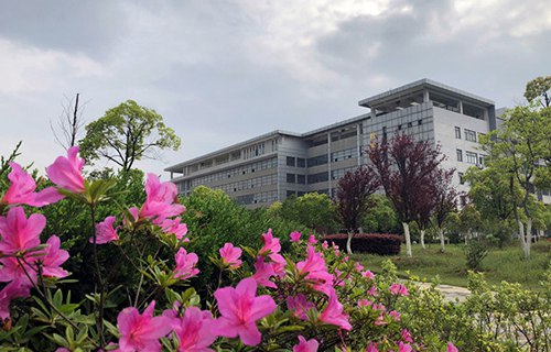 山东龙口矿业集团高级技工学校