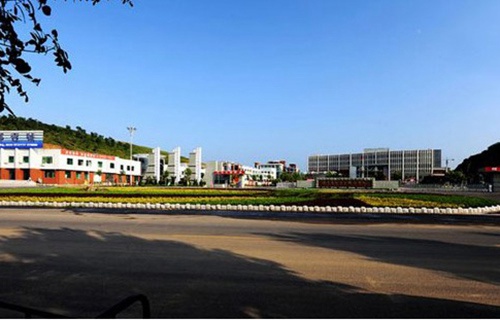 蓬莱高级职业学校