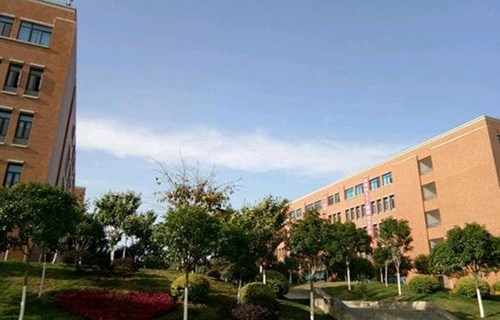 安丘职业中等专业学校