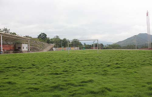 泰安机械电子工程学校