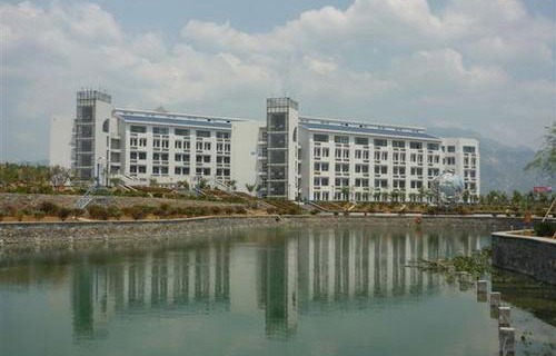 山东泰安卫生学校