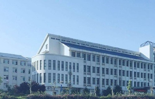 山东泰安卫生学校