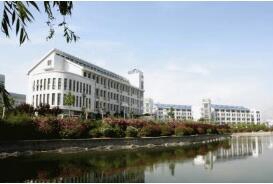 山东泰安卫生学校