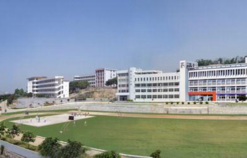 平度成人中等专业学校