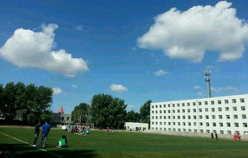 新泰职业中等专业学校