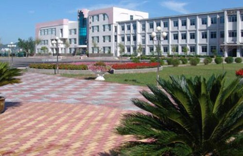 章丘第三职业中等专业学校