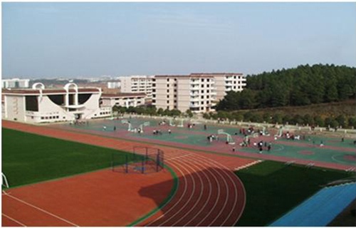 山东梁山县技工学校