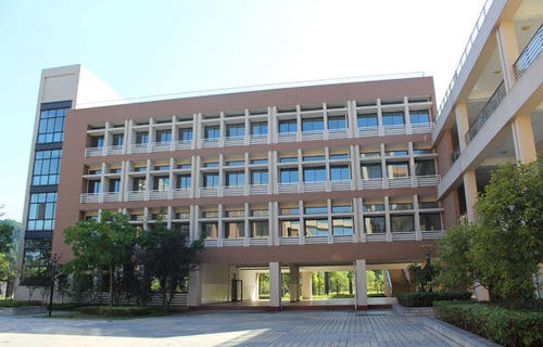 烟台电子技工学校