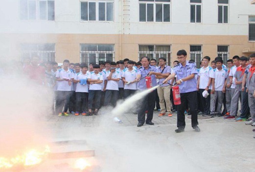 东风汽车公司高级技工学校