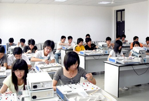 山东烟台护士学校