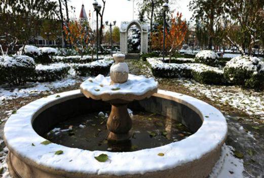 湖北汽车工业实验技工学校