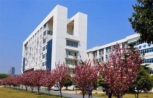 湖北信息工程学校