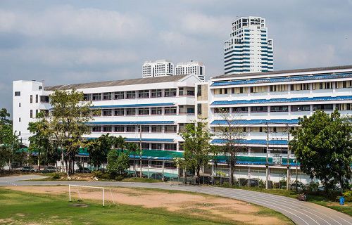 广州旅游商务职业学校