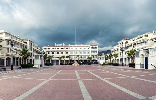 广州旅游商务职业学校