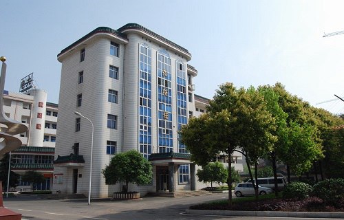 衡阳信息网络工程学校