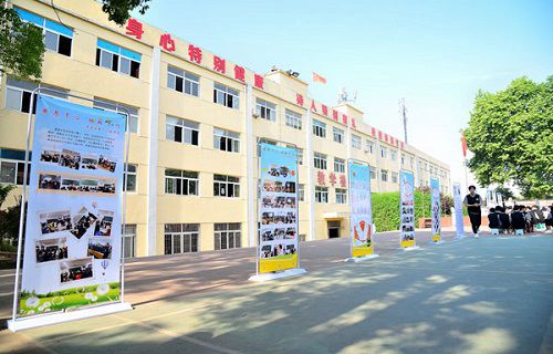 武汉东湖光电学校