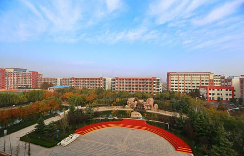 南江县小河职业中学