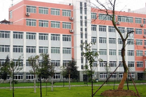 四川凉山卫生学校