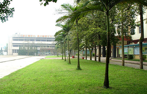 内江铁路机械学校