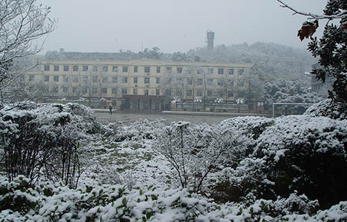 内江铁路机械学校