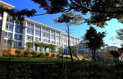 四川体育运动学校