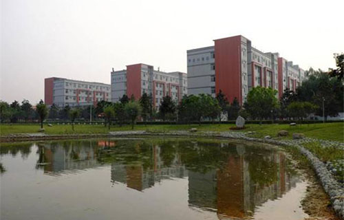 成都铁路工程学校