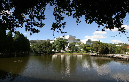 四川省宜宾县高场职业中学校