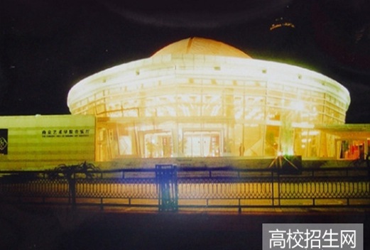 广西中医药大学赛恩斯新医药学院